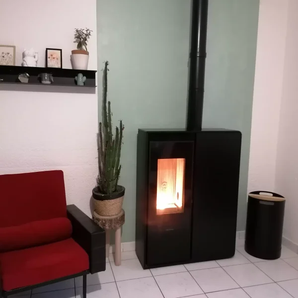 Réalisation d'un poêle à granulés à Venansault par Déco'Styl