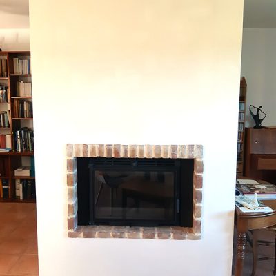 Réalisation d'une cheminée à Challans par Déco'Styl