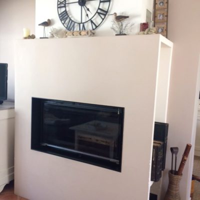 Réalisation d'une cheminée à Challans par Déco'Styl