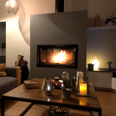 Réalisation d'une cheminée à Challans par Déco'Styl